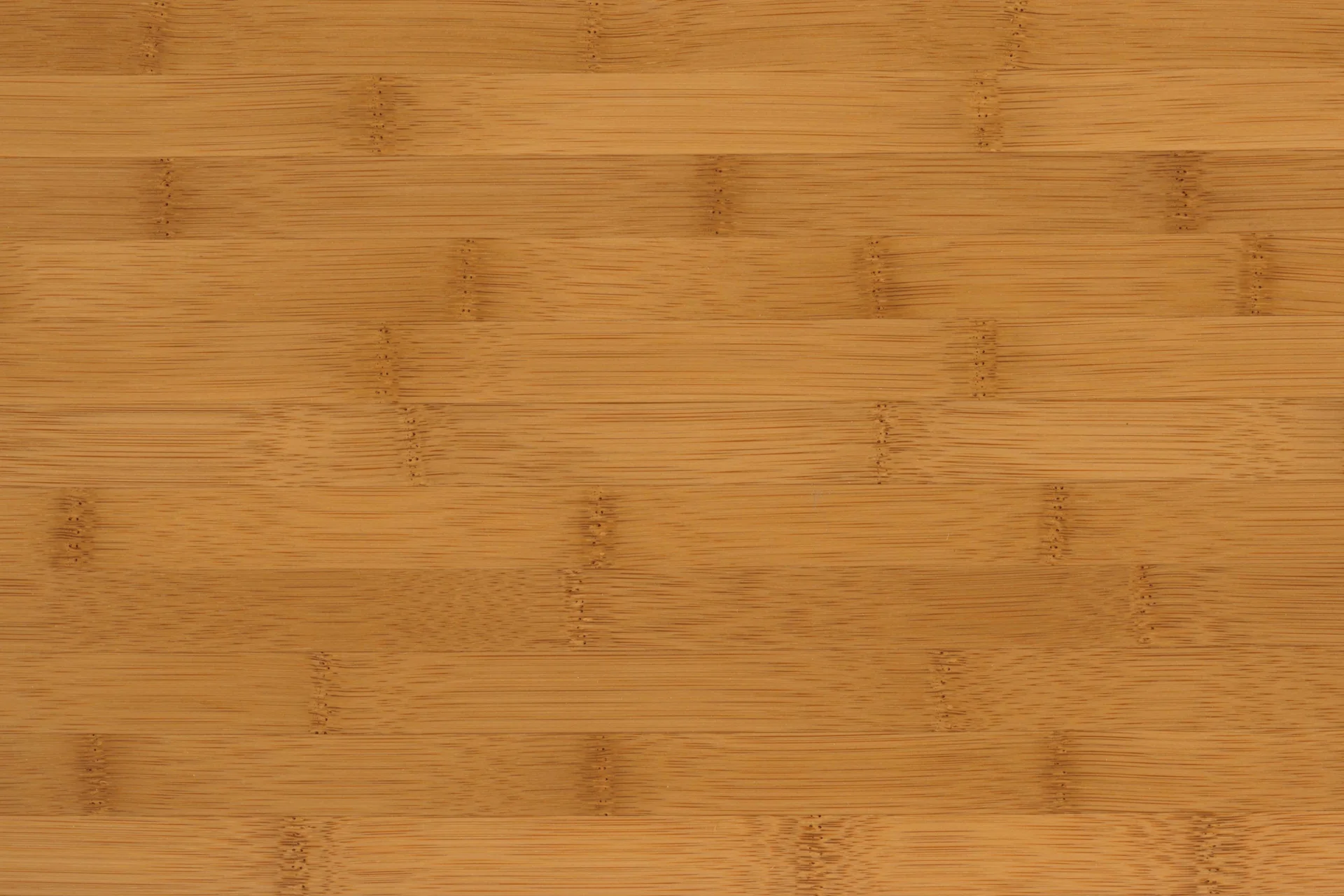 WOODline parkett for datagulv og installasjonsgulv i tresorten Bamboo Steamed fra Lindner